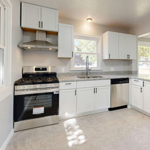 Empty kitchen cleaning
