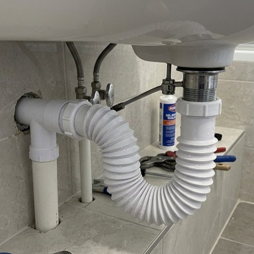 Wash basin pipe replacement